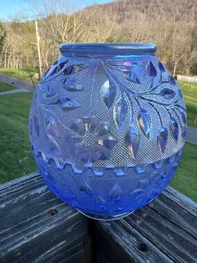 Westmoreland Glass Wildflower & Lace Fairy Lamp Iridescent Purple and Periwinkle